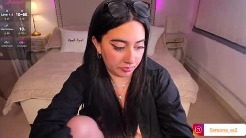 Snapshot of serenna_se chatting on 02.01.25 Serenna Cruz online show from 02.01.25