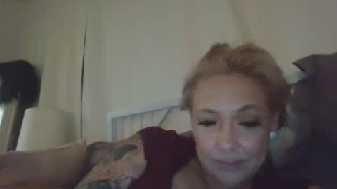 tikitavi85 online show from 10.13.25