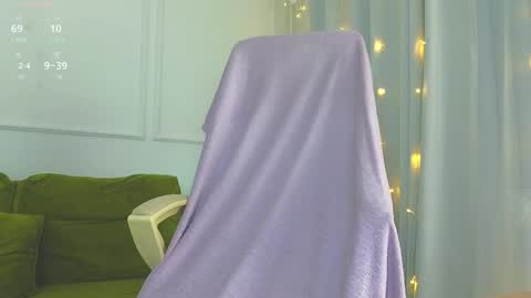 Snapshot of sereta_fin chatting on 12.17.24 Hey Guys and Girls non-binary personalities Im Sereta online show from 12.17.24