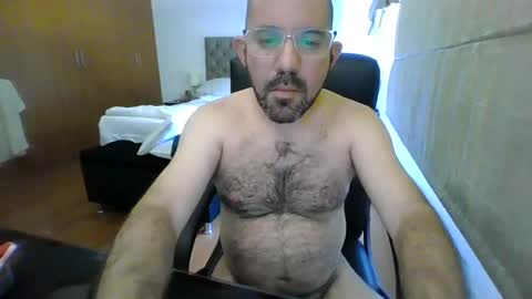 Snapshot of sergioruzafa80 chatting on 12.24.24 Sergio Russafa online show from 12.24.24