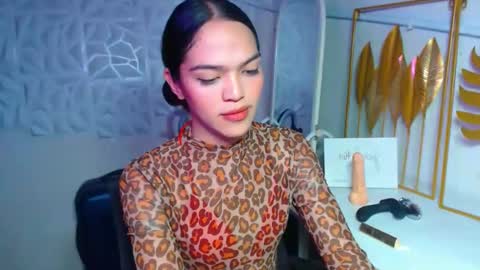 Bella online show from 11.19.25