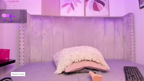 Danna  online show from 02.15.26