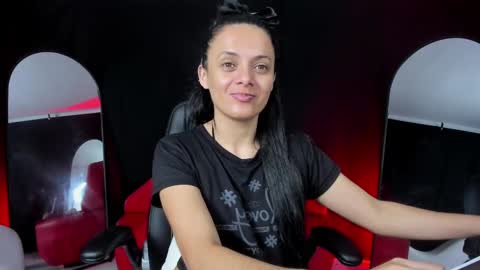 Snapshot of sesymilf chatting on 11.07.25 LUCERO online show from 11.07.25