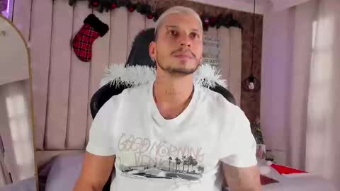 HEY IM SETH online show from 12.20.24