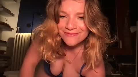 Snapshot of seturselfonfyre chatting on 10.18.25 seturselfonfyre online show from 10.18.25