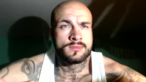 Snapshot of sevendragons1 chatting on 09.30.25 SevenDragons online show from 09.30.25