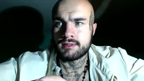 Snapshot of sevendragons1 chatting on 10.06.25 SevenDragons online show from 10.06.25