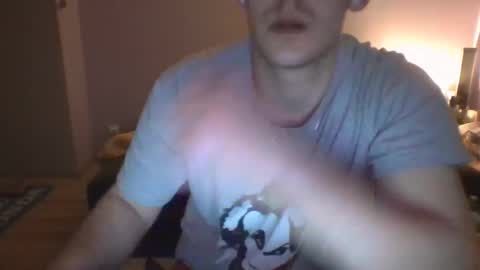 Snapshot of sewek101 chatting on 03.03.25 Sewerin online show from 03.03.25