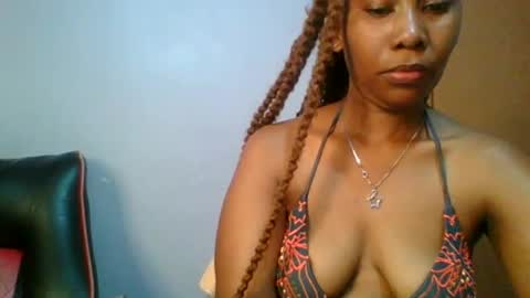 Maggie online show from 02.03.25