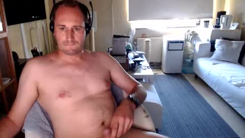 Snapshot of sexlobo1 chatting on 07.14.26 Sexlobo online show from 07.14.26