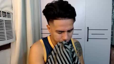 Snapshot of sexloversxxxx chatting on 11.14.25 HI I AM JAMESPLEASE LET ME DO SOME HOT SHOWS FOR YOU HERE FOR MY SCHOOL AND FOR MY FAMILY online show from 11.14.25