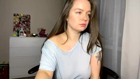 My name is Mia whats yours online show from 02.08.25