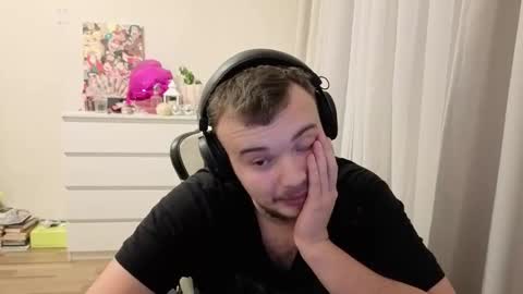 My name is Mia whats yours online show from 12.01.25