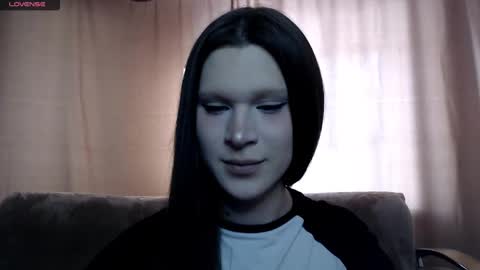 Nextdoor Princess online show from 02.18.25