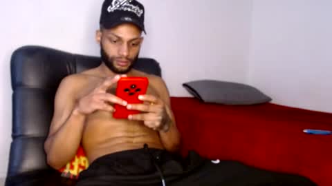 Snapshot of sexseason777 chatting on 06.15.26 STIIV G online show from 06.15.26