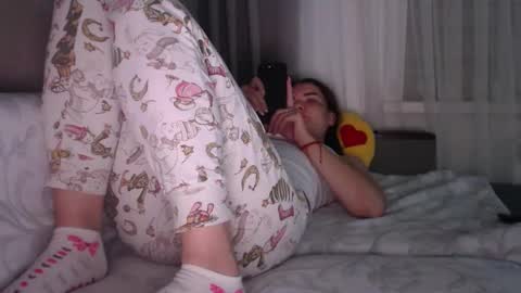 Snapshot of sexsy_bunny chatting on 10.06.25 See you on October going to miss you guys incredibly. Subscribe to my Onlyfans Channel to follow the news online show from 10.06.25