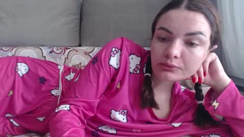 Snapshot of sexsy_bunny chatting on 11.01.25 See you on October going to miss you guys incredibly. Subscribe to my Onlyfans Channel to follow the news online show from 11.01.25