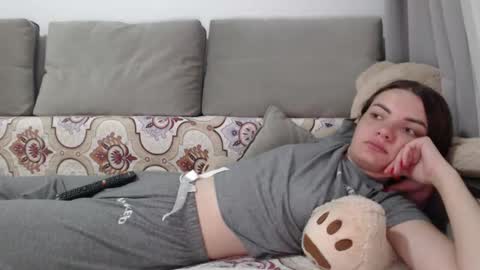 Snapshot of sexsy_bunny chatting on 11.01.25 See you on October going to miss you guys incredibly. Subscribe to my Onlyfans Channel to follow the news online show from 11.01.25