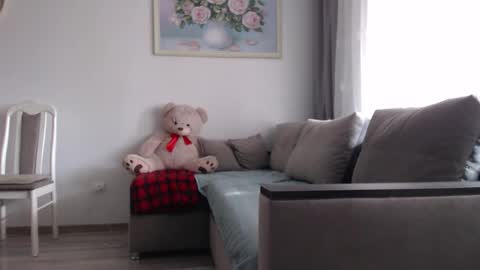 Snapshot of sexsy_bunny chatting on 11.12.25 See you on October going to miss you guys incredibly. Subscribe to my Onlyfans Channel to follow the news online show from 11.12.25