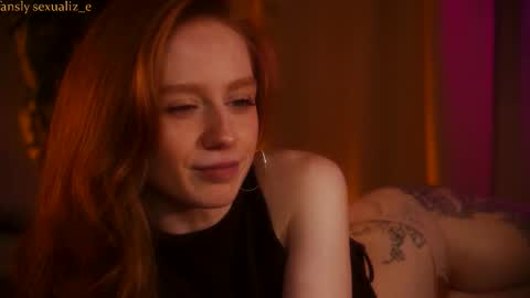 Snapshot of sexualiz_e chatting on 09.23.25 Liz online show from 09.23.25