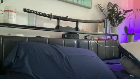 Snapshot of sexxfreak21 chatting on 10.21.25 sexxfreak21 online show from 10.21.25