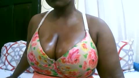 sexxi_ebony online show from 10.03.25