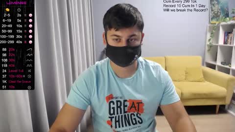 Snapshot of sexxxdickbig chatting on 10.25.25 Tommy online show from 10.25.25