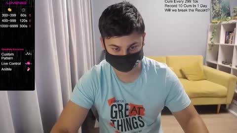 Snapshot of sexxxdickbig chatting on 10.28.25 Tommy online show from 10.28.25