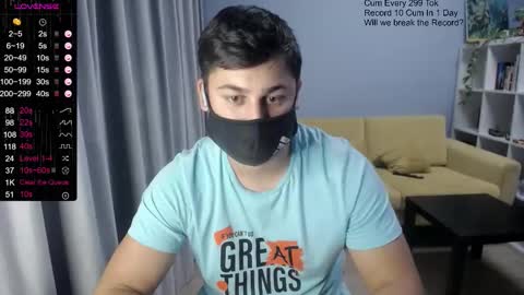 Snapshot of sexxxdickbig chatting on 10.30.25 Tommy online show from 10.30.25