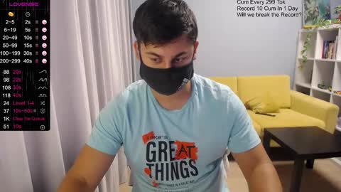 Snapshot of sexxxdickbig chatting on 10.31.25 Tommy online show from 10.31.25