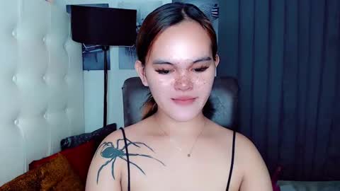 sexxxy_caroline online show from 01.06.25