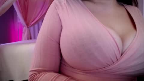 Snapshot of sexxxyprincess chatting on 02.13.25 Princess online show from 02.13.25