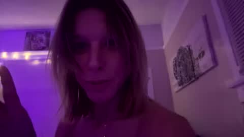 Snapshot of sexxxyzee chatting on 07.23.26 Jenna online show from 07.23.26