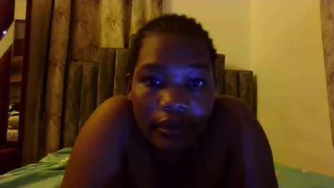 Snapshot of sexxy_beiby chatting on 02.14.26 sexxy_beiby online show from 02.14.26