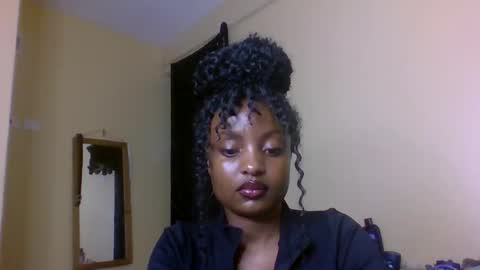 Snapshot of sexxy_daisyy chatting on 10.22.25 sexxy_daisyy online show from 10.22.25