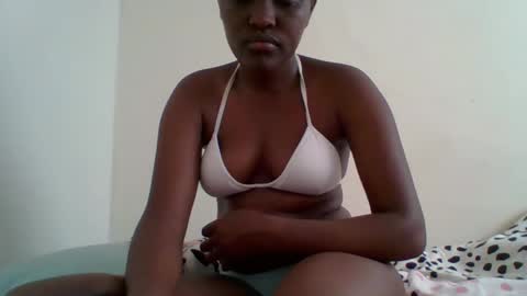 Snapshot of sexxy_kendrah chatting on 10.15.25 lorna online show from 10.15.25