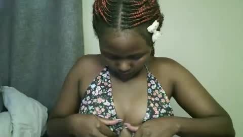 sexxy_lynne online show from 09.17.25