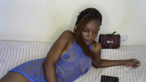 Snapshot of sexxy_nisa chatting on 03.06.25 sexxy_nisa online show from 03.06.25