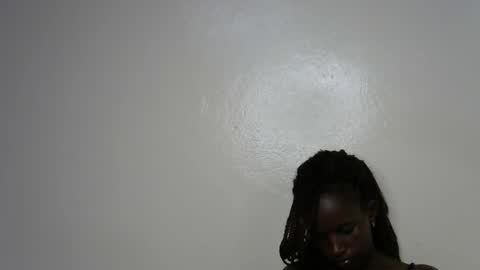 Snapshot of sexxy_nisa chatting on 03.10.25 sexxy_nisa online show from 03.10.25