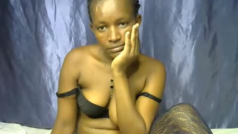 Snapshot of sexxy_nisa chatting on 05.25.26 sexxy_nisa online show from 05.25.26