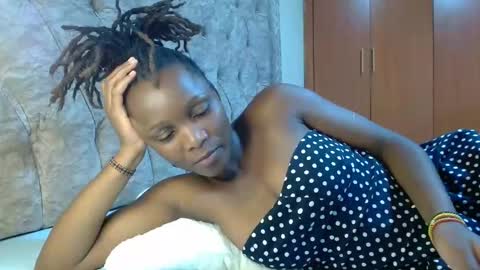 Snapshot of sexxy_santa chatting on 12.06.24 Santa online show from 12.06.24