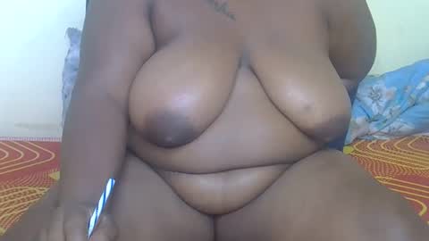 Snapshot of sexxydripy chatting on 02.25.26 sly online show from 02.25.26