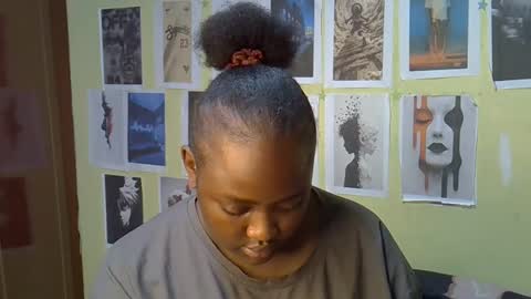 Snapshot of sexxykaree chatting on 04.28.26 sexxykaree online show from 04.28.26