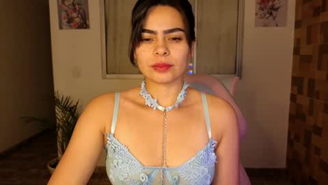  Angie   online show from 01.15.25