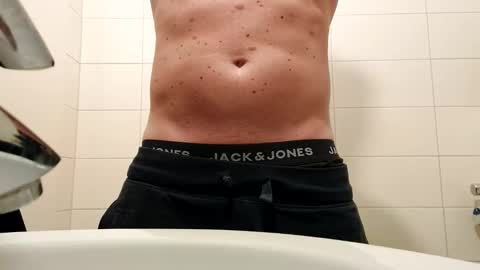 Snapshot of sexy30031986 chatting on 10.28.25 sexy30031986 online show from 10.28.25