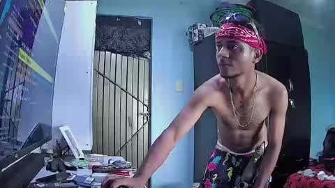 Snapshot of sexy_0boy chatting on 02.26.26 Sebastian online show from 02.26.26