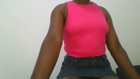 Snapshot of sexy__lips chatting on 01.02.25 Tina online show from 01.02.25