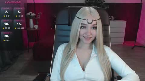 Alexia online show from 11.07.25