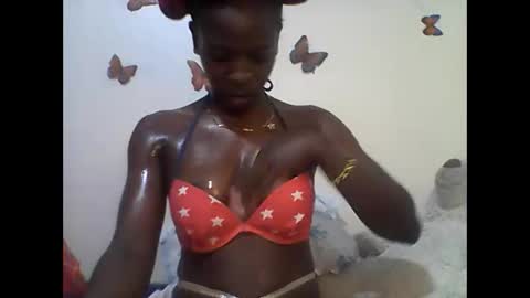 Snapshot of sexy_annbel chatting on 10.12.25 Ann online show from 10.12.25