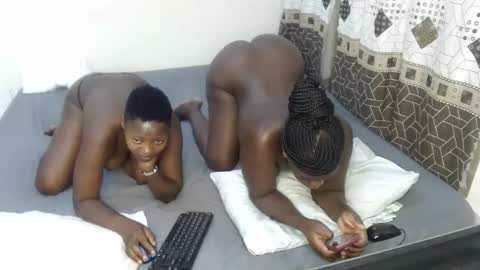 sexy_apple2 online show from 10.07.25